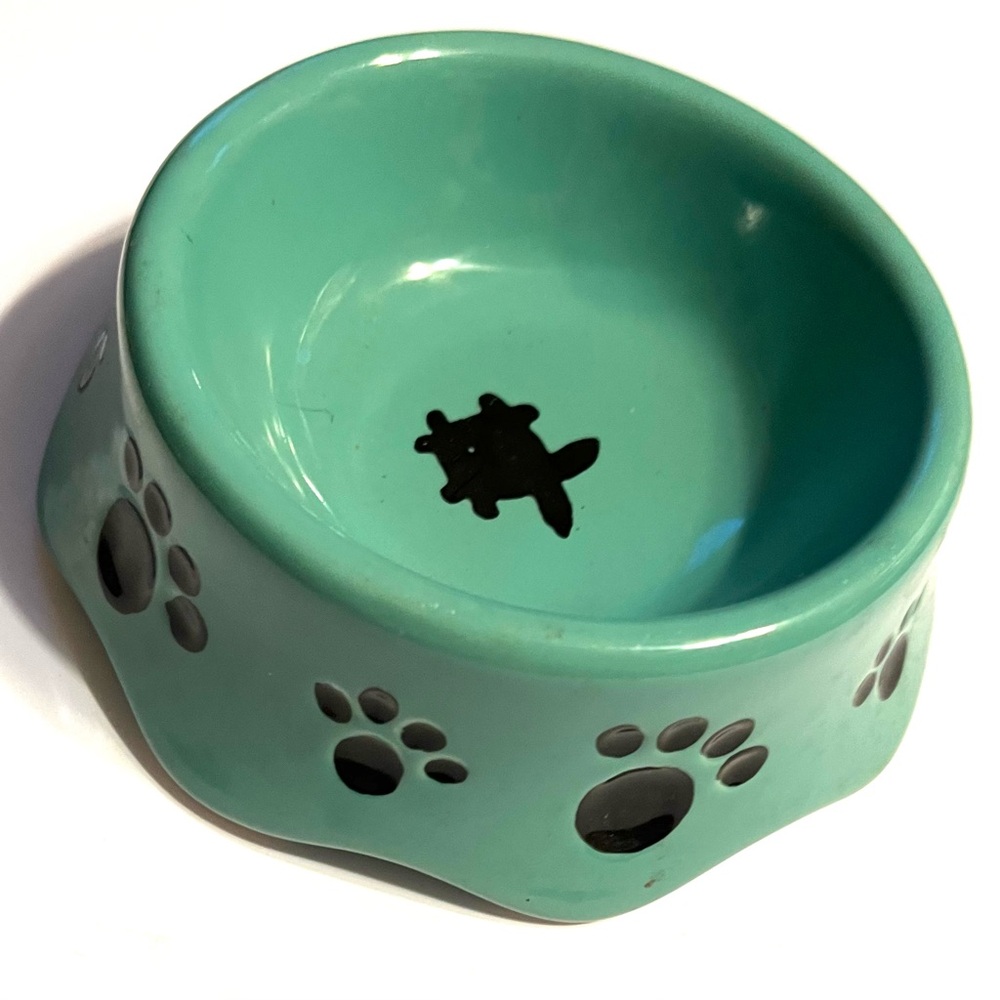 Pottery cat bowl robin egg blue fish paw prints scallop bottom unique whimsical
